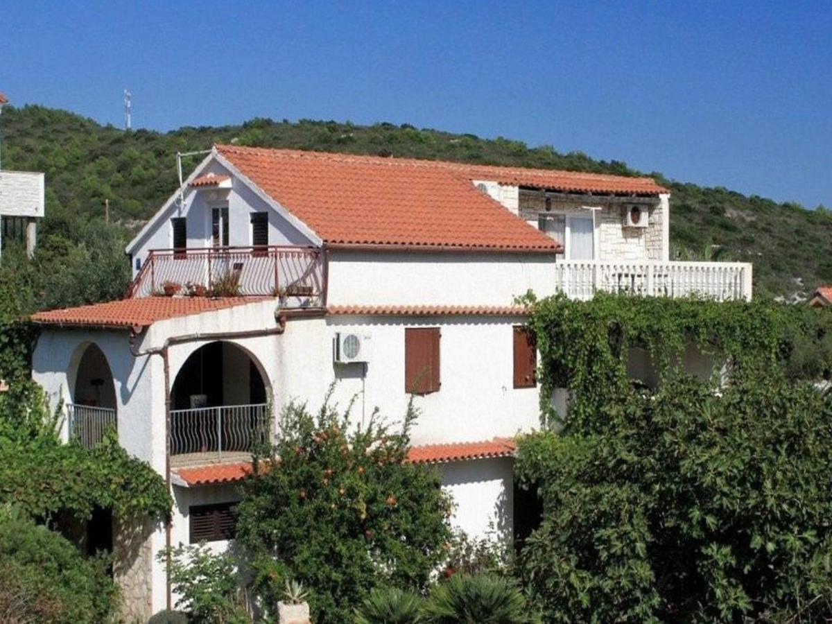 Apartments Katarina Вис Номер фото
